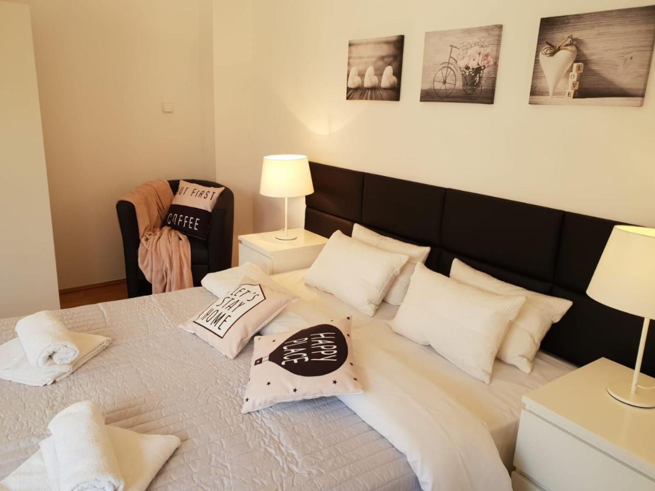 Aparthotel Old City Krasków Eksteriør bilde